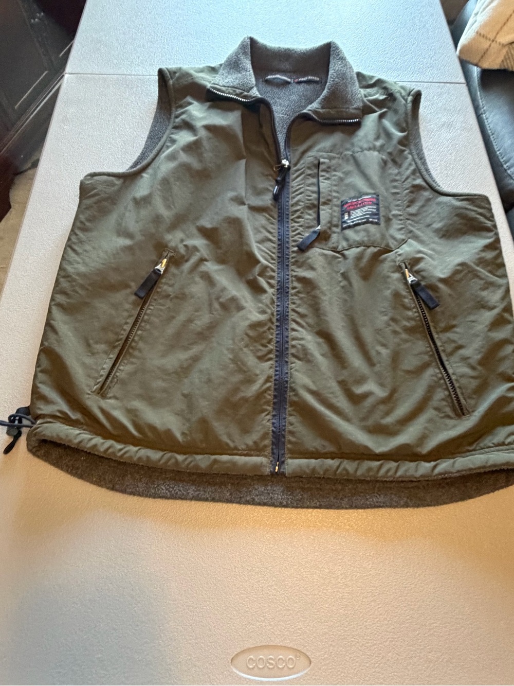 Abercrombie and Fitch Men's Olive Green reversible Utility Vest Jacket size L